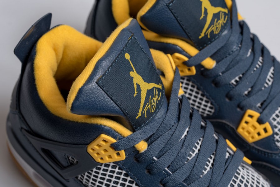 Кроссовки Air Jordan 4 Retro