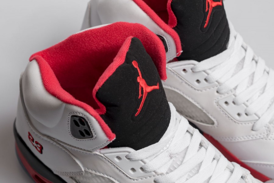 Кроссовки Air Jordan 5