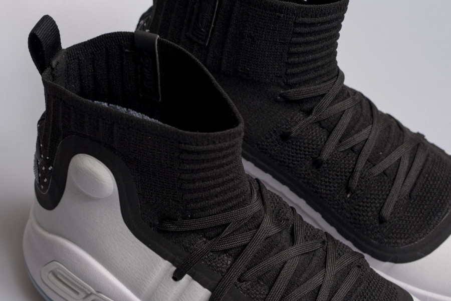 Кроссовки Under Armour Curry 4