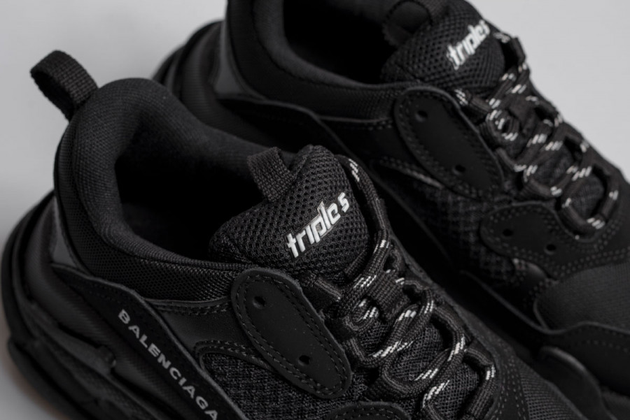 Кроссовки Balenciaga Triple S