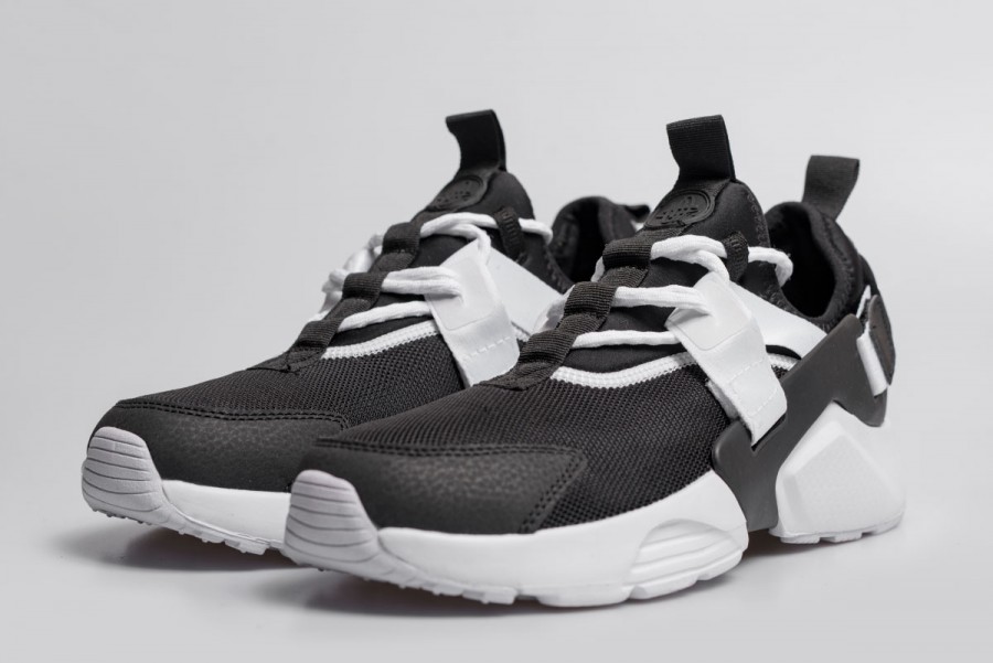Кроссовки Nike Air Huarache Raid Hybrid