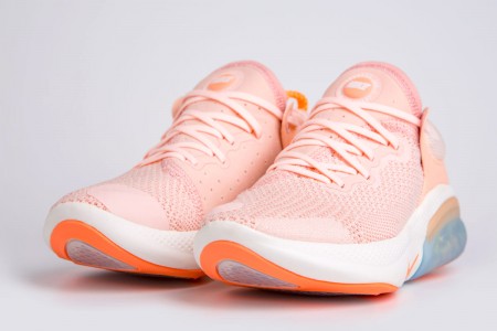 Кроссовки Nike Joyride Run Flyknit