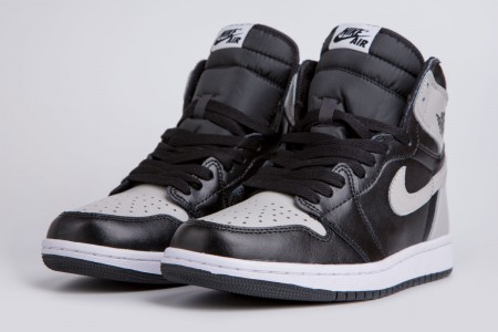 Кроссовки Air Jordan 1 Retro