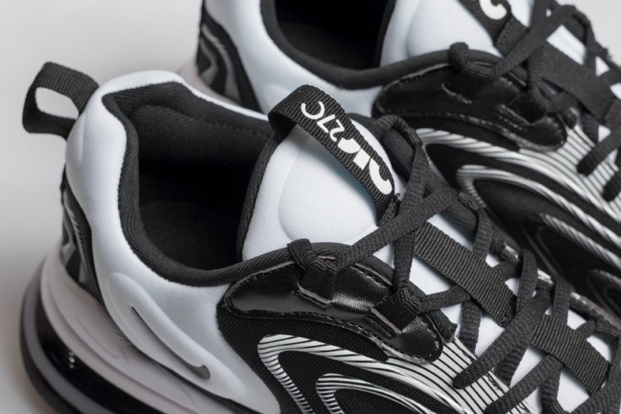 Кроссовки Nike Air Max 270 React 3