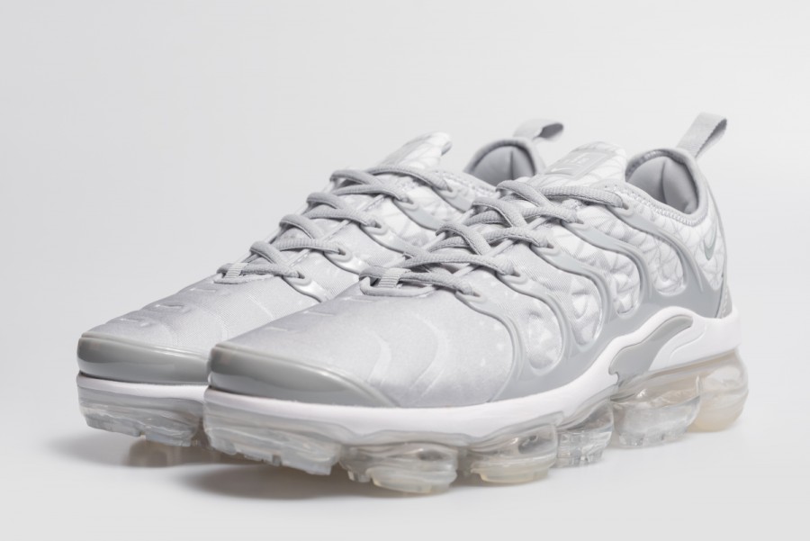 Кроссовки Nike Air VaporMax Plus