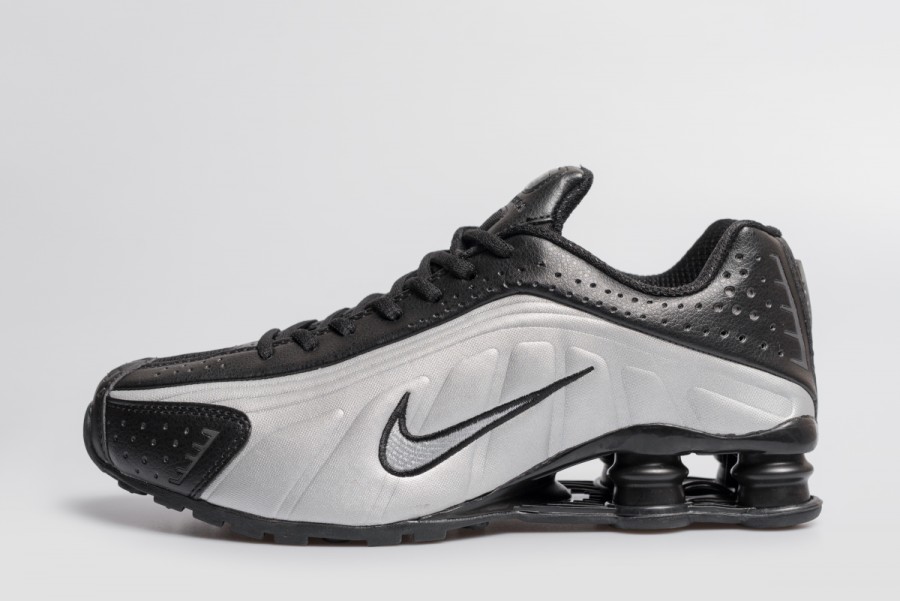 Кроссовки Nike Shox R4