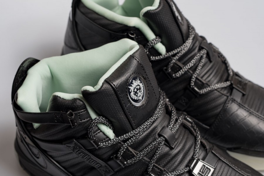Кроссовки Nike Zoom LeBron 3