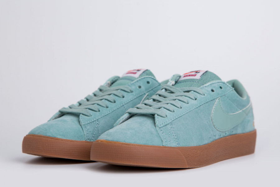 Кроссовки Nike SB Blazer Low GT x Supreme
