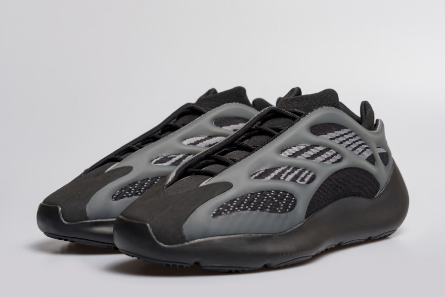 Кроссовки Adidas Yeezy Boost 700 V3