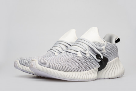 Кроссовки Adidas AlphaBounce Instinct