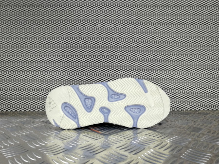 кроссовки женские Adidas Yeezy Boost 700 Inertia