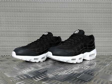 кроссовки мужские Nike Air Max 95 X Stussy Black / White