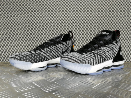 кроссовки мужские Nike Lebron 16 Oreo