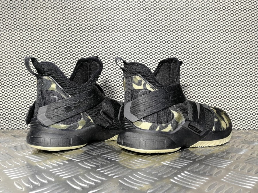 кроссовки мужские Nike Lebron Soldier 12 SFG Camo Black / Hazel Rush / Black
