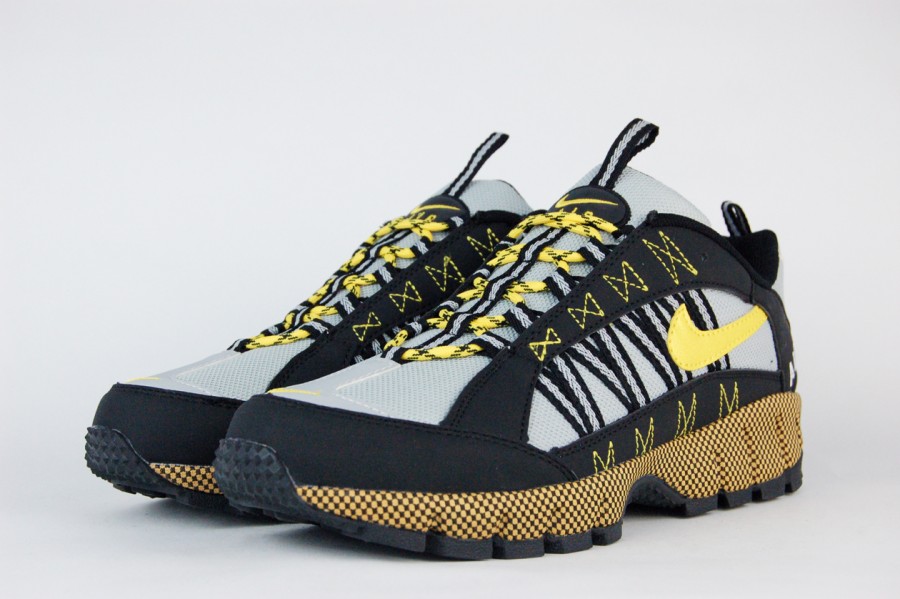 кроссовки мужские Nike Air Humara Black / Maize Yellow / Wolf Grey