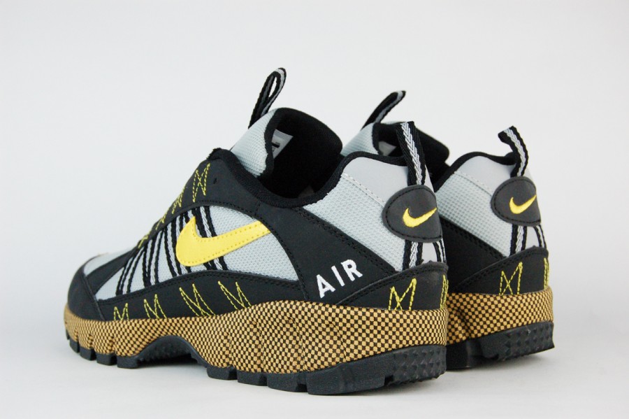 кроссовки мужские Nike Air Humara Black / Maize Yellow / Wolf Grey