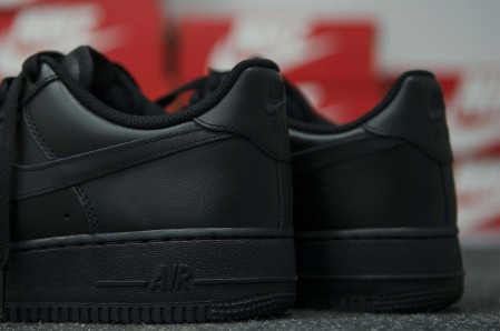 кроссовки женские Nike Air Force 1 Low WMNS Triple Black 2016
