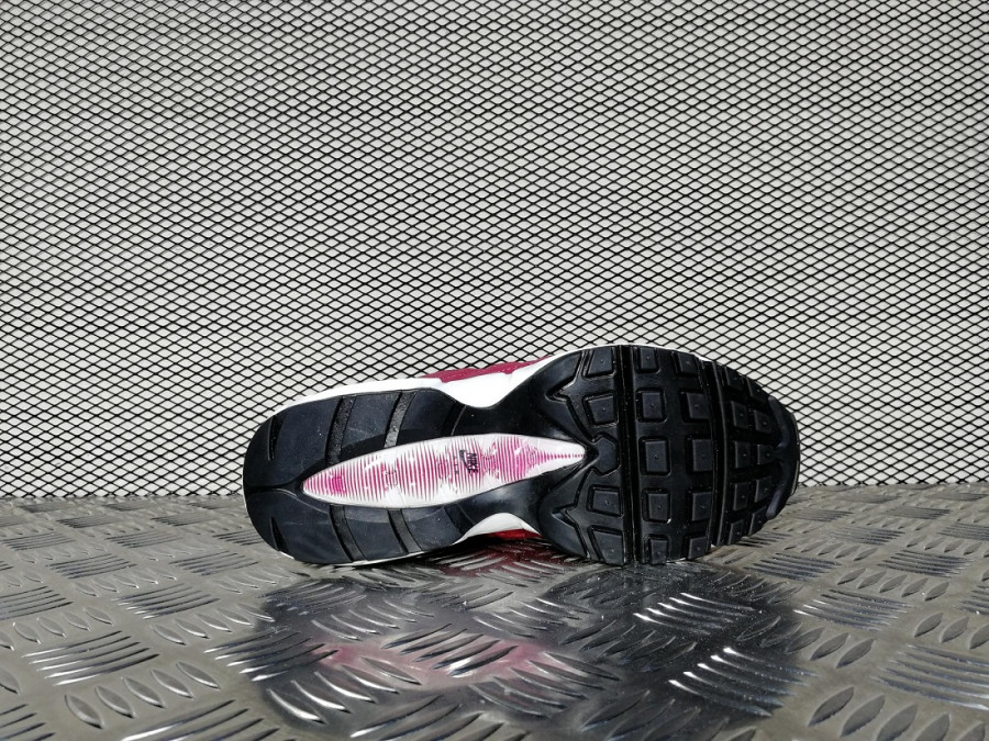 кроссовки женские Nike Air Max 95 WMNS Essential Burgundy White