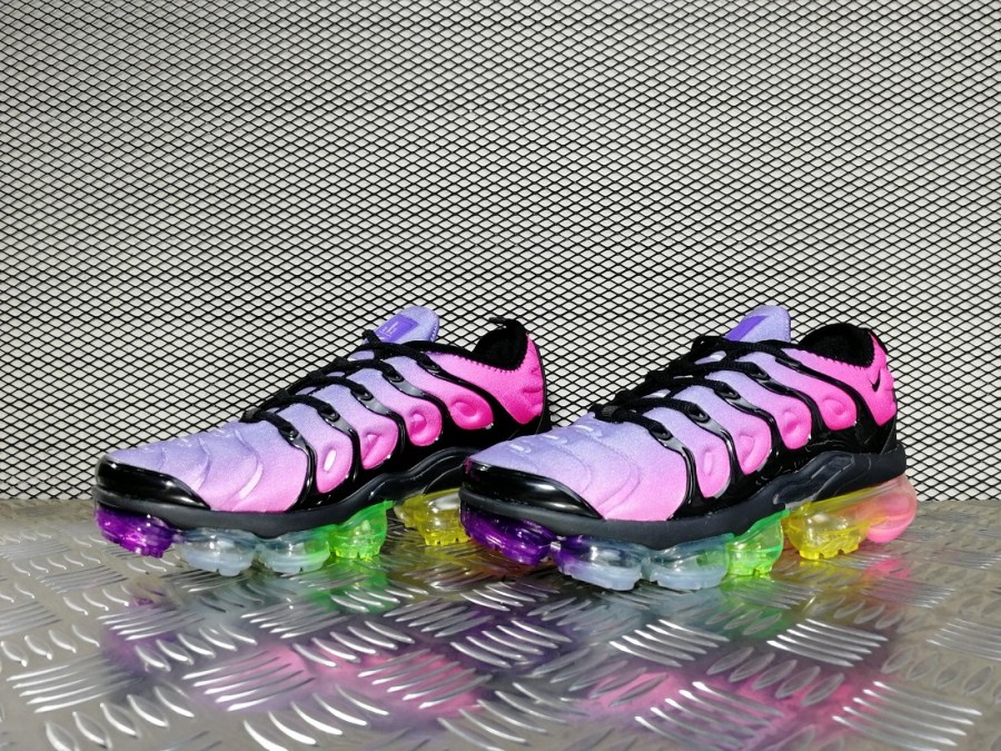 кроссовки женские Nike Air Vapormax Plus Be True Purple / Black / Pink