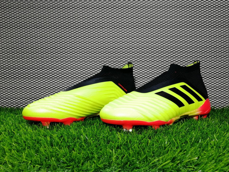 бутсы мужские Adidas Predator 18+ FG Solar Yellow / Core Black / Solar Red