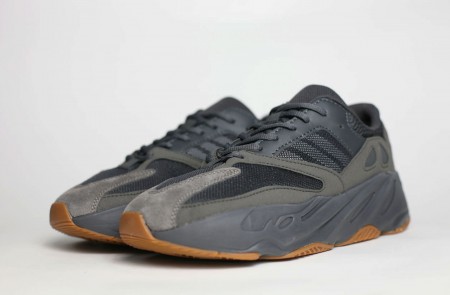 кроссовки Adidas Yeezy Boost 700 Utility Black / Gum