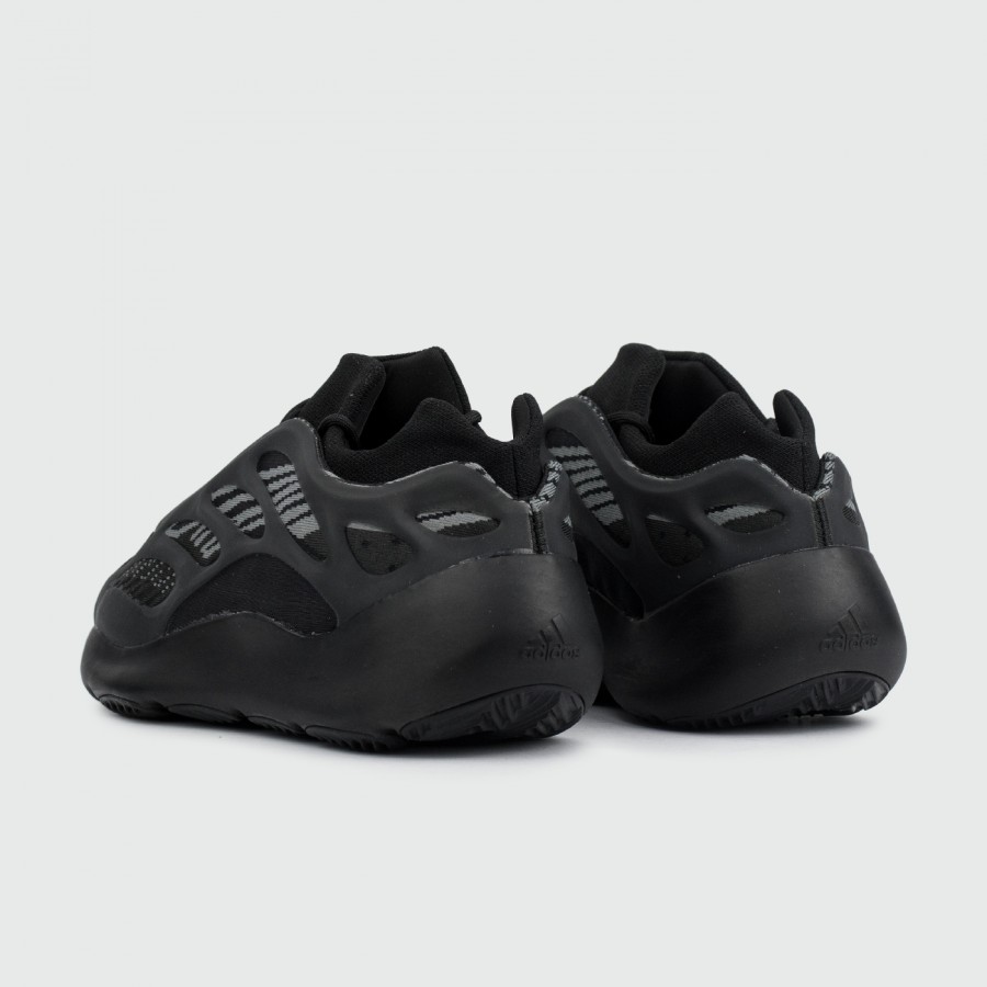 кроссовки Adidas Yeezy Boost 700 v3 Alvah