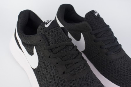 кроссовки Nike Tanjun Black / White