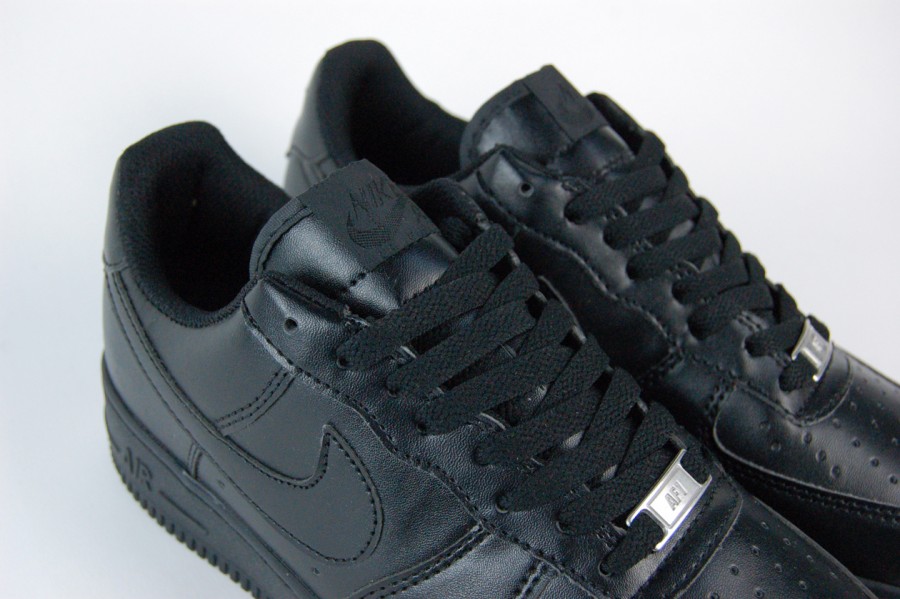кроссовки Nike Air Force 1 Low Triple Black