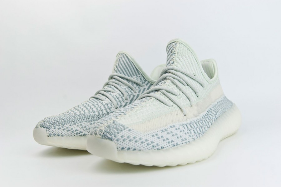 кроссовки Adidas Yeezy 350 boost v2 Cloud White
