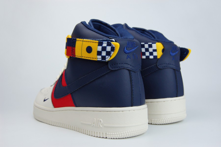 кроссовки Nike Air Force 1 Mid White / Red / Blue