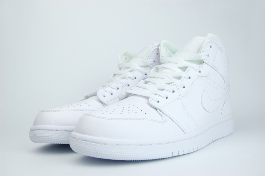 кроссовки Nike Air Jordan 1 Triple White