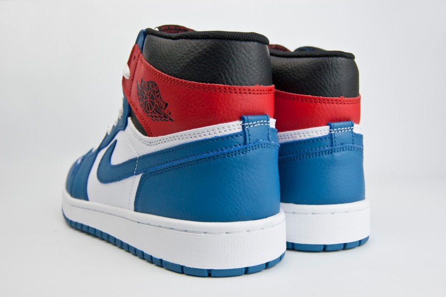 кроссовки Nike Air Jordan 1 White / Blue / Red