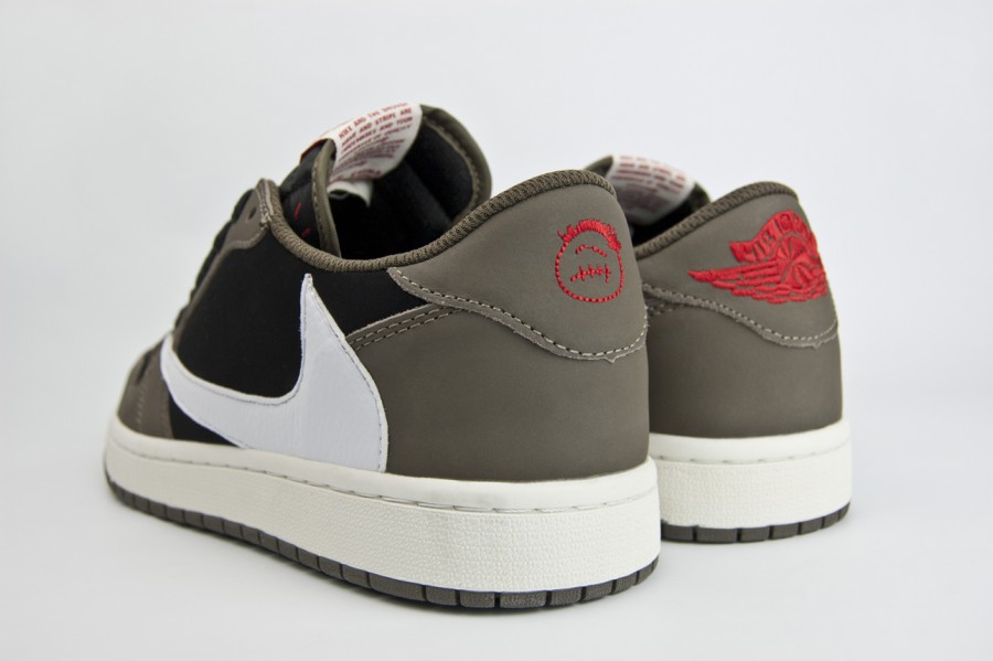 Кроссовки Air Jordan 1 Low x Travis Scott