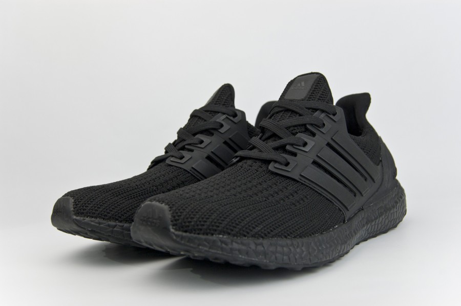 кроссовки Adidas UltraBoost Triple Black