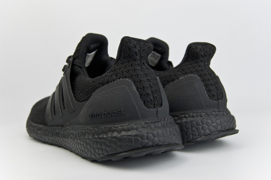 кроссовки Adidas UltraBoost Triple Black