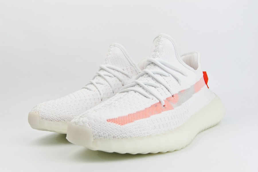 кроссовки Adidas Yeezy 350 boost V2 Wmns White / Red