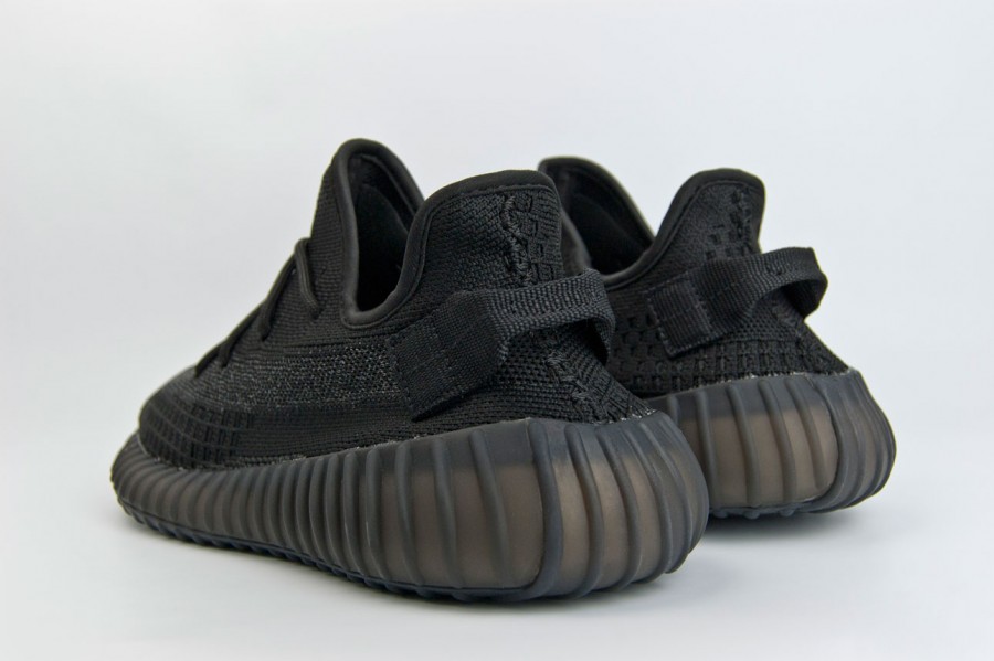 кроссовки Adidas Yeezy 350 boost v2 Wmns Black Refl