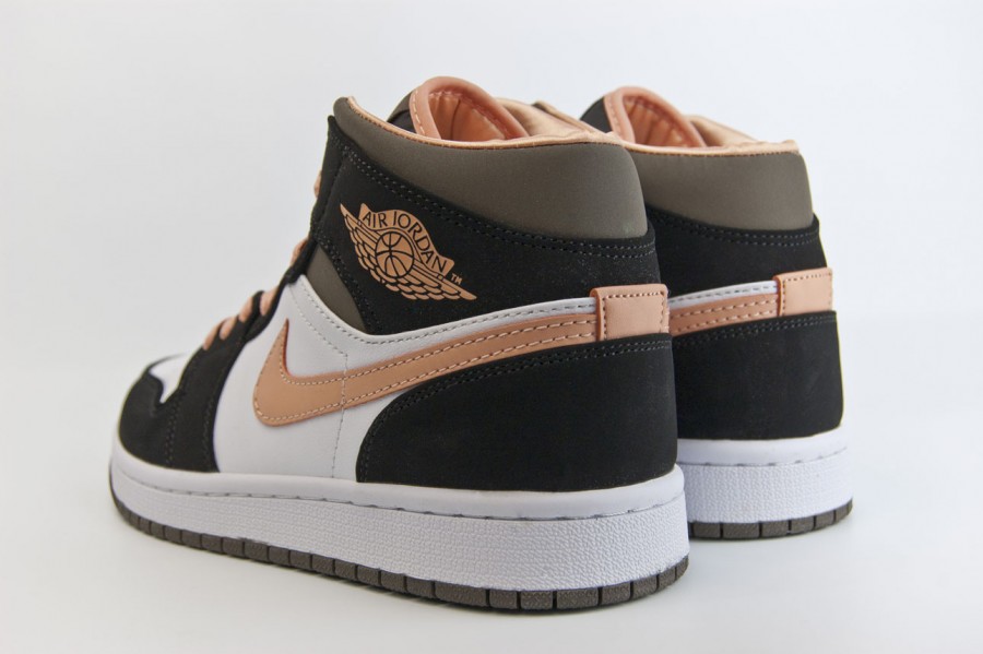 кроссовки Nike Air Jordan 1 Wmns Peach Mocha