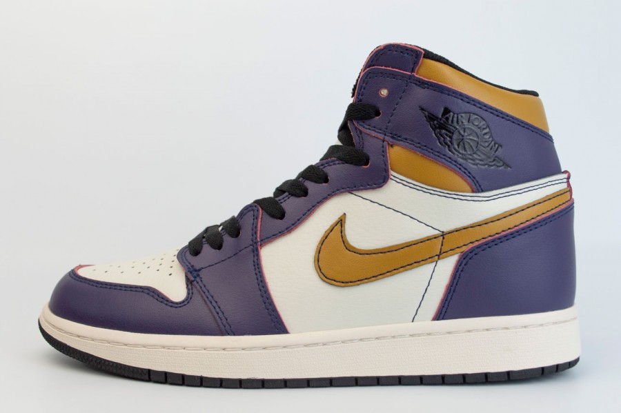 кроссовки Nike Air Jordan 1 Lakers