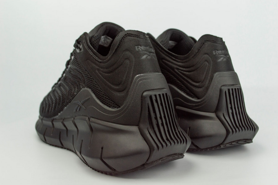 кроссовки Reebok Zig Kinetica Triple Black