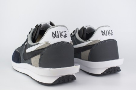 Кроссовки Nike Waffle Daybreak x SACAI Black / White
