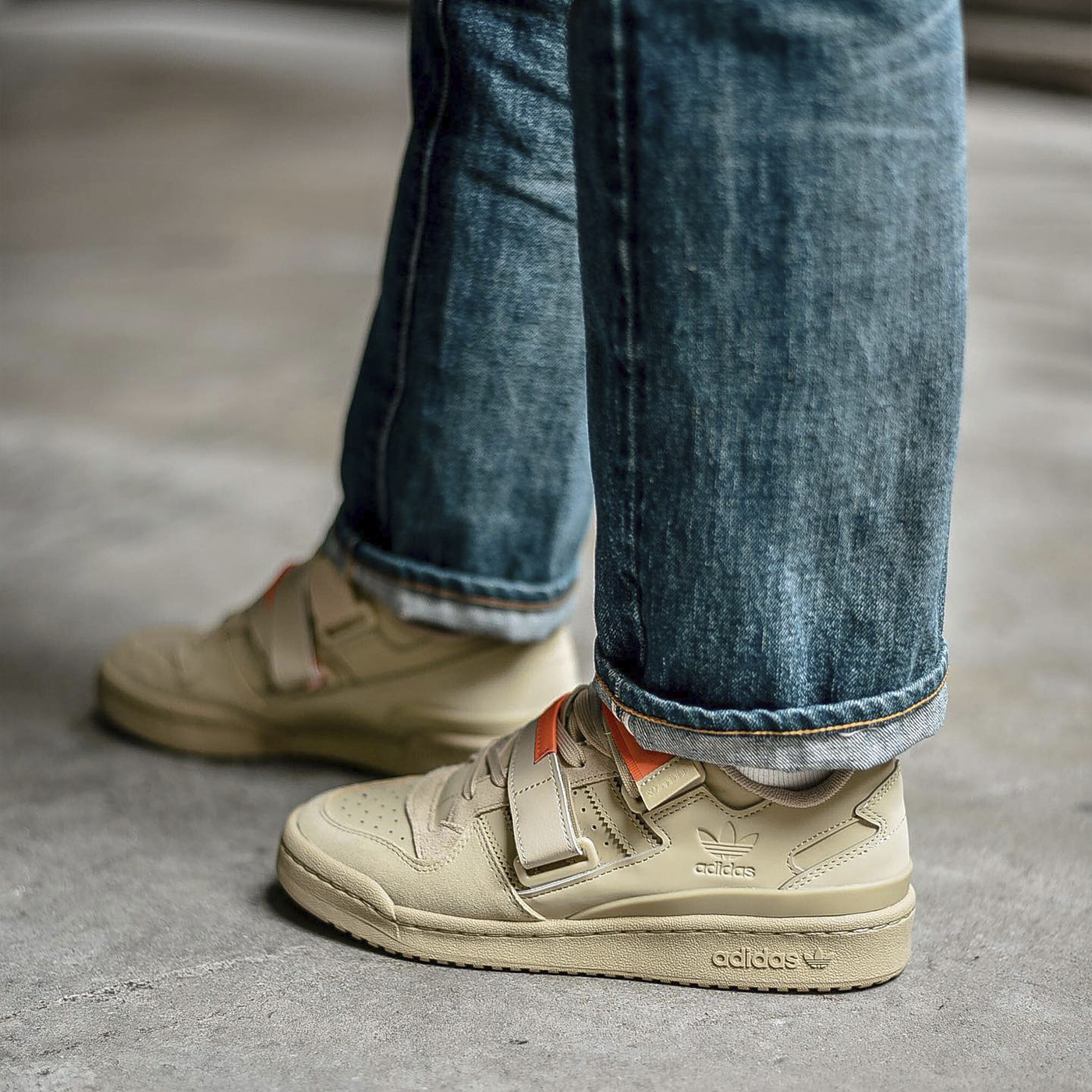 Кроссовки Adidas Forum Low Strap Taupe Oxide Кроссовки Adidas Forum Low Strap Taupe Oxide