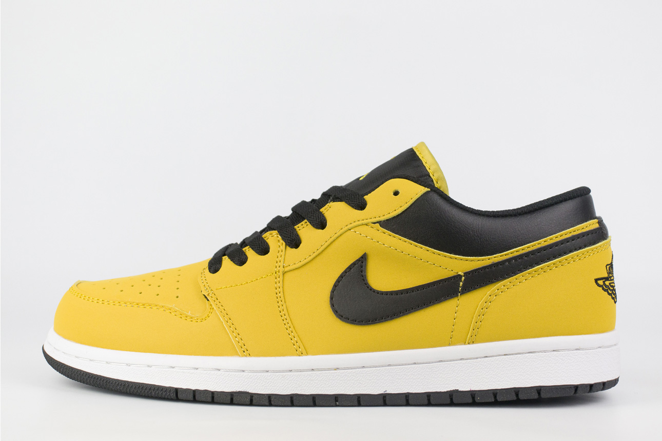 Nike air jordan store 1 low university gold