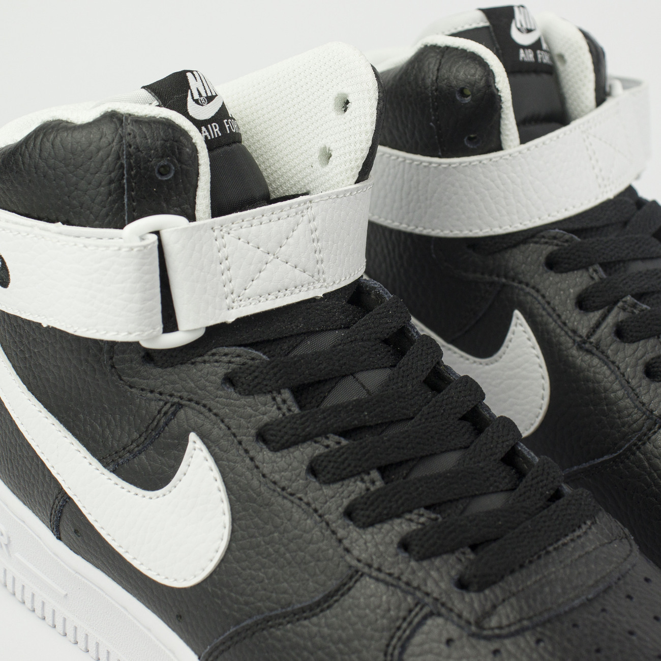 Кроссовки Nike Air Force 1 Mid Black / White