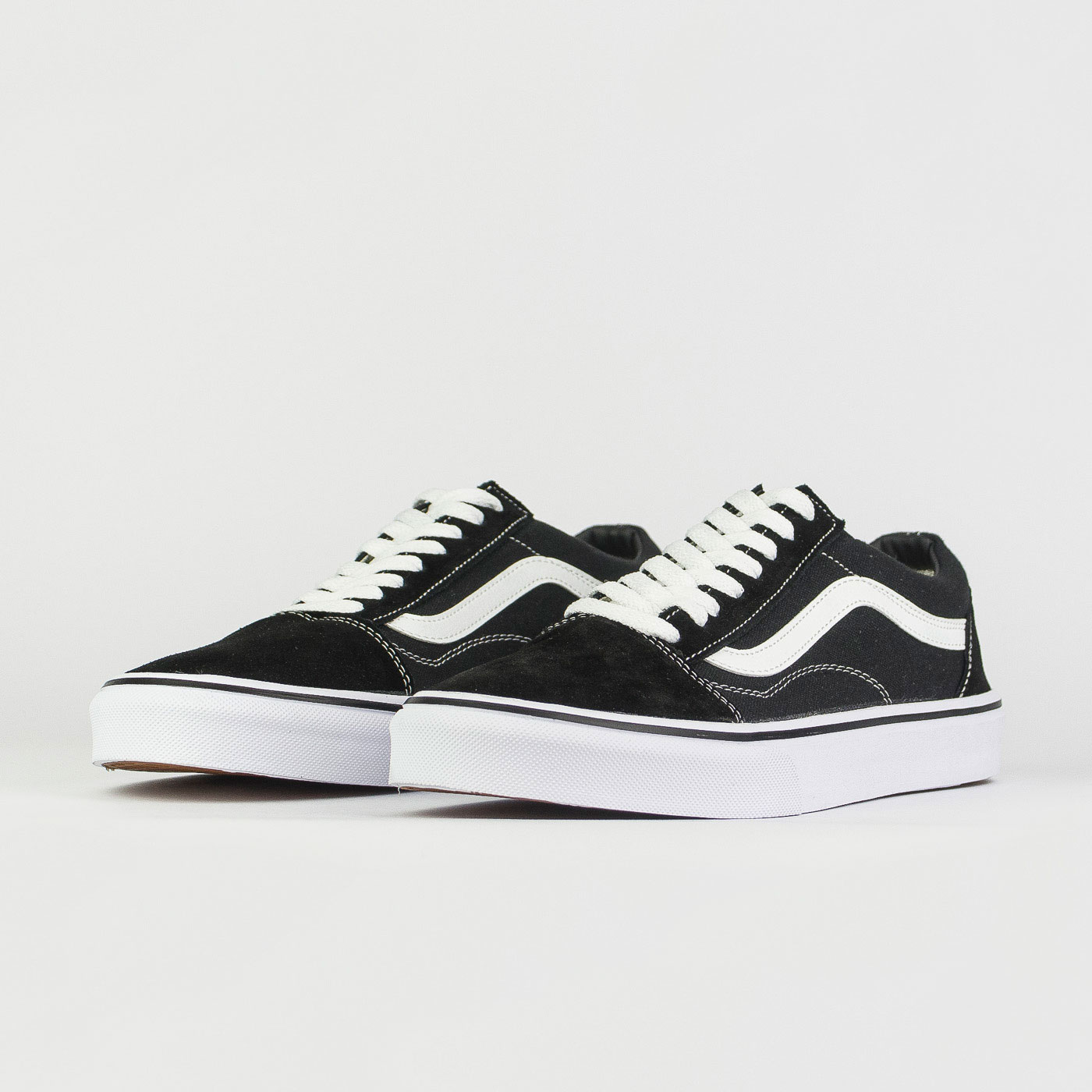 Кеды Vans Old Skool Wmns Black / White Кеды Vans Old Skool Wmns Black / White