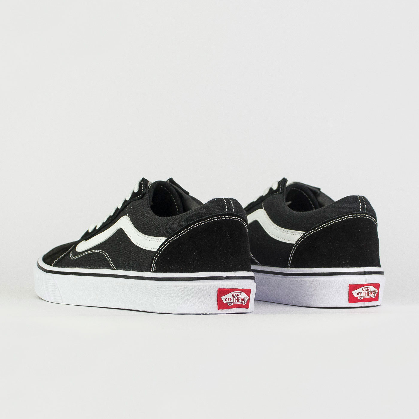 Кеды Vans Old Skool Wmns Black / White Кеды Vans Old Skool Wmns Black / White