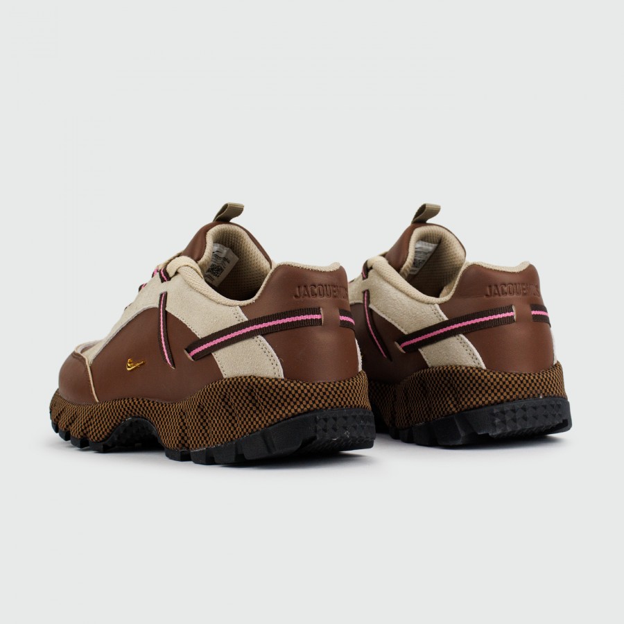 кроссовки Nike Air Humara LX Brown Gold