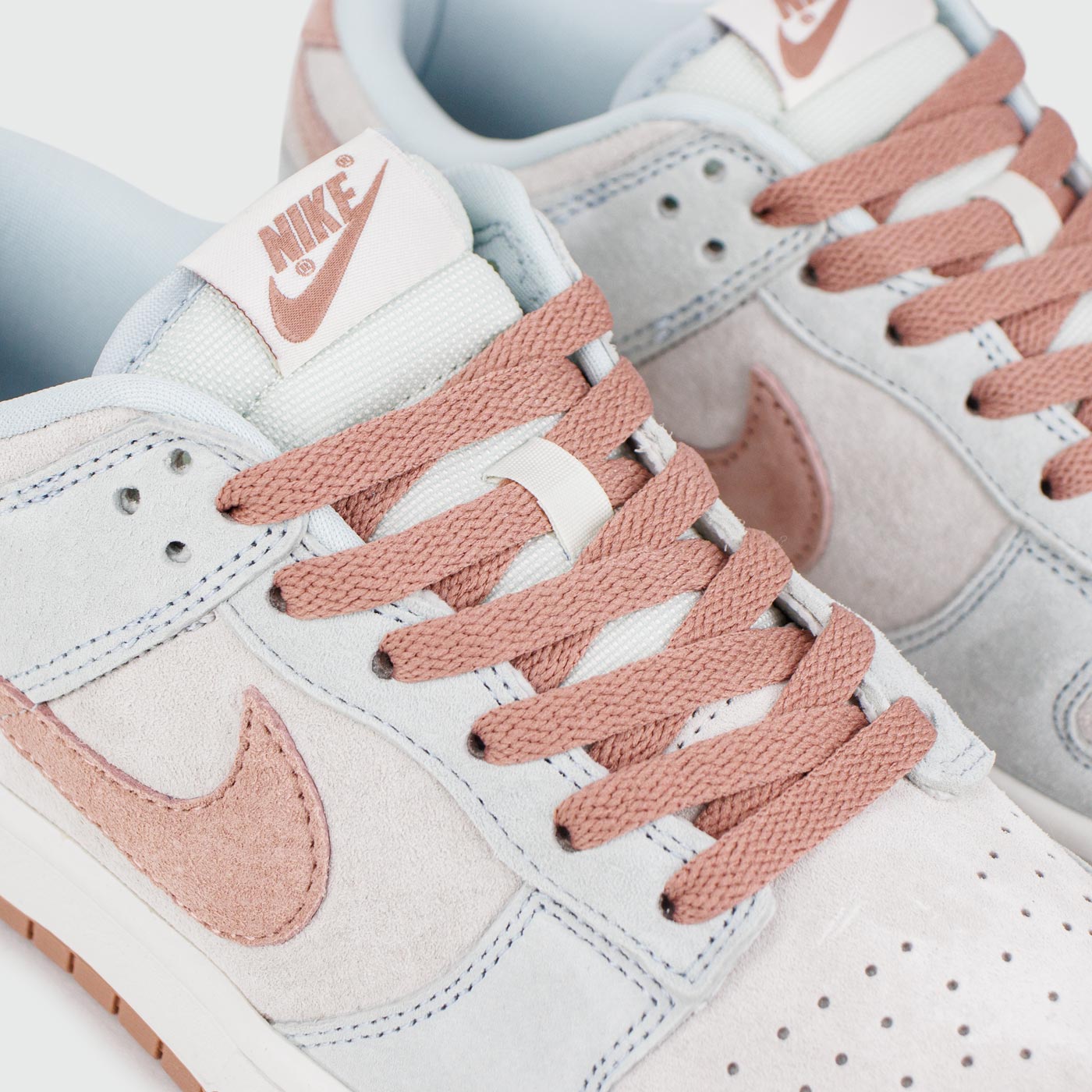 Кроссовки Nike Dunk Low Light Grey Pink Wmns