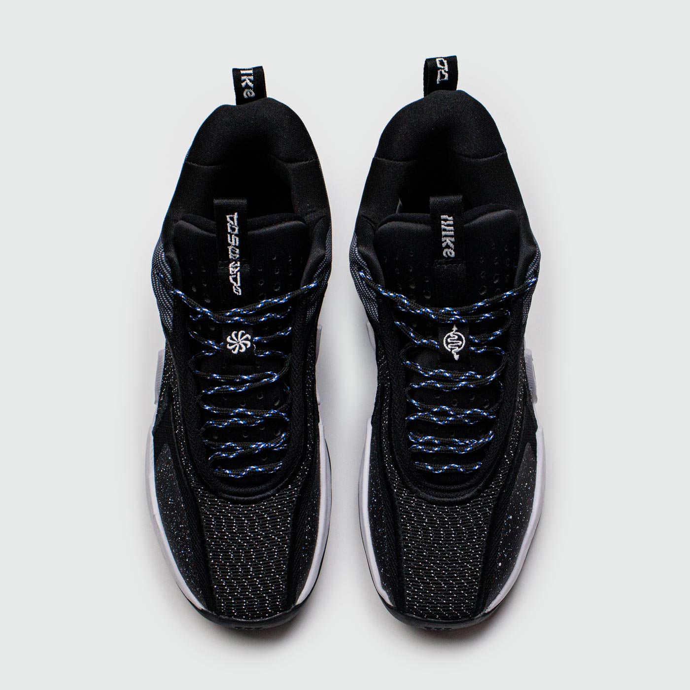 Кроссовки Nike Cosmic Unity 2 Black / White Кроссовки Nike Cosmic Unity 2 Black / White