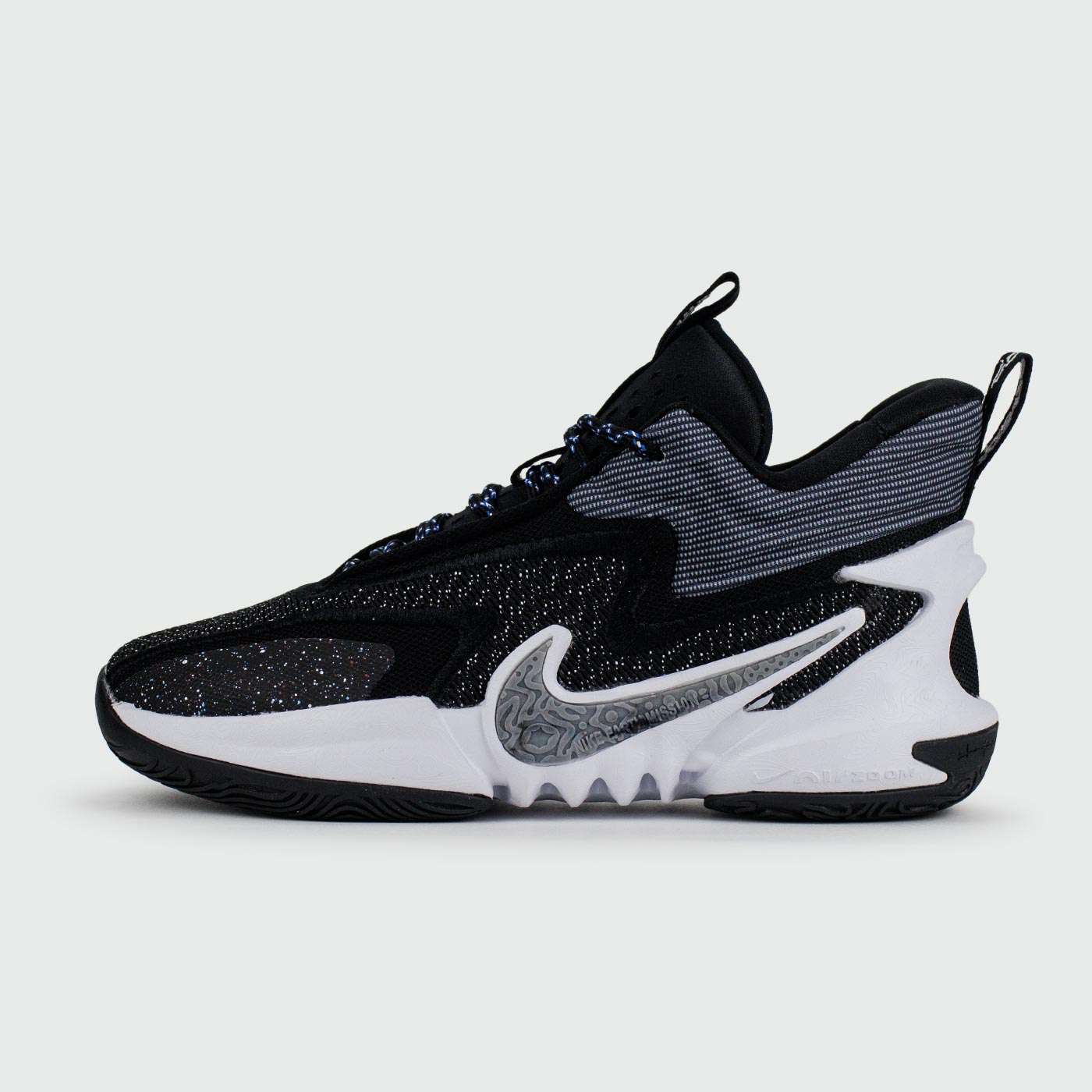 Кроссовки Nike Cosmic Unity 2 Black / White Кроссовки Nike Cosmic Unity 2 Black / White